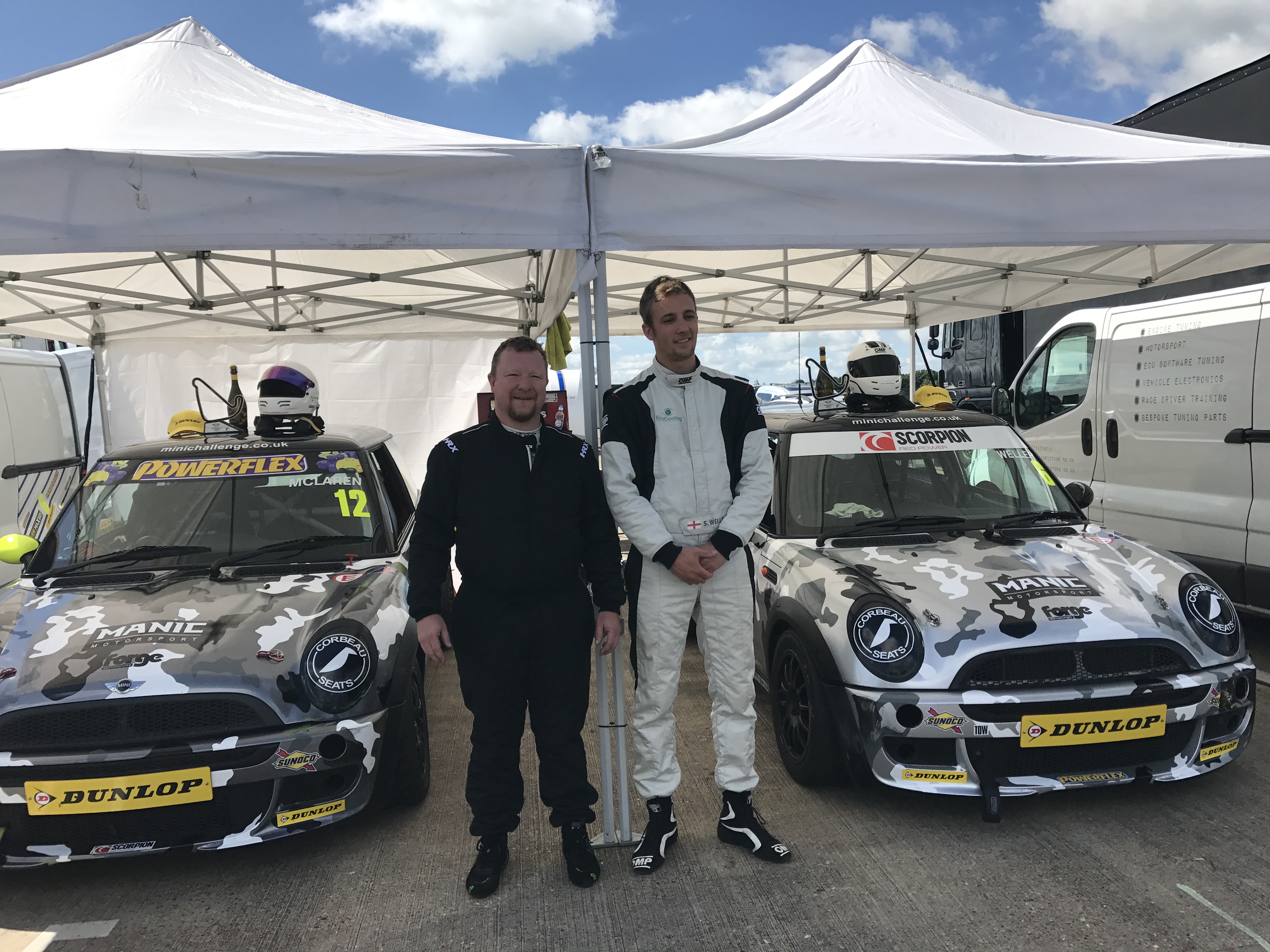Race 2 - Silverstone - MINI Challenge